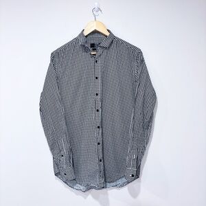 SIMONS Black and white chevron button down shirt